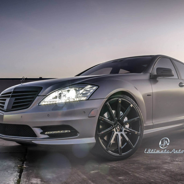 Platinum Mercedes S600 on Tokyo Matte Black Rims - Photo by XO Luxury