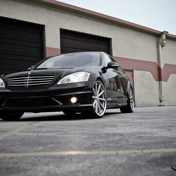 Custom LED Fog Lights on Black Mercedes S Class - Photo by Vossen