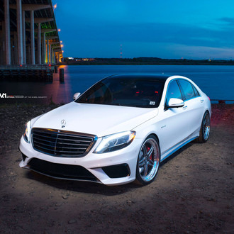Diamond White Luxury Sedan - Mercedes AMG - Photo by ADV.1