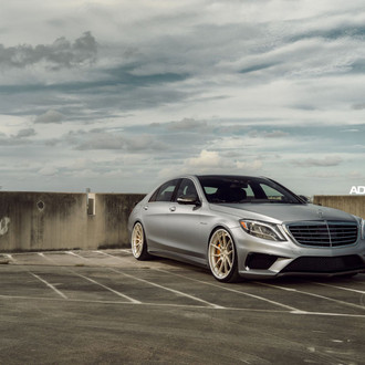 Lowly Gentlemen - Mercedes S-Class Enriched With Custom Wheels - Photo by ADV.1