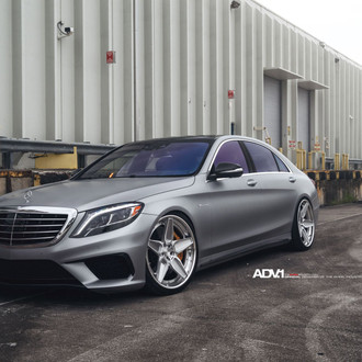 Platinum Gray Mercedes S-class - Character Actor - Photo by ADV.1