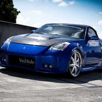Carbon Fiber Hood on Custom Blue Nissan 350Z - Photo by Vossen