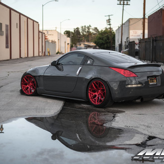Low and Slow Nissan 350Z on Red GF7 Wheels - Photo by MRR