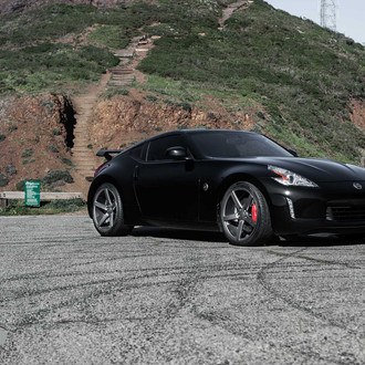 Menacing Black Nissan 370Z Customized to Amaze