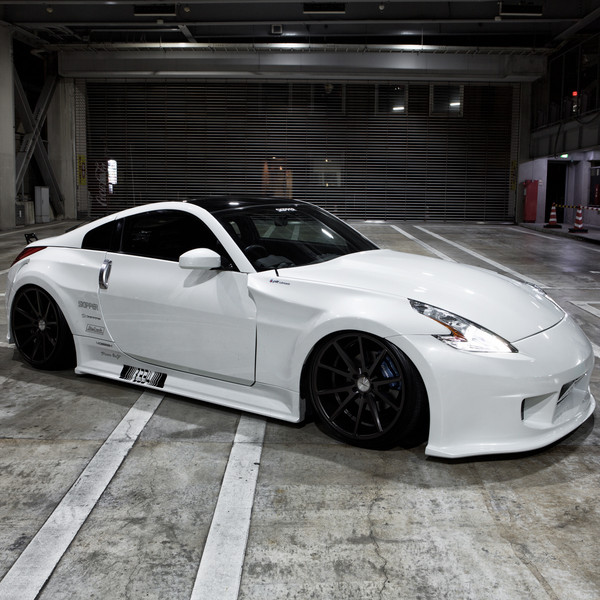 White Stanced Nissan 370Z with Custom Body Kit - Photo by Vossen