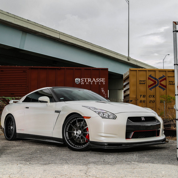 Carbon Fiber Front Bumper Lip Spoiler on White Nissan GT-R - Photo by Strasse Forged