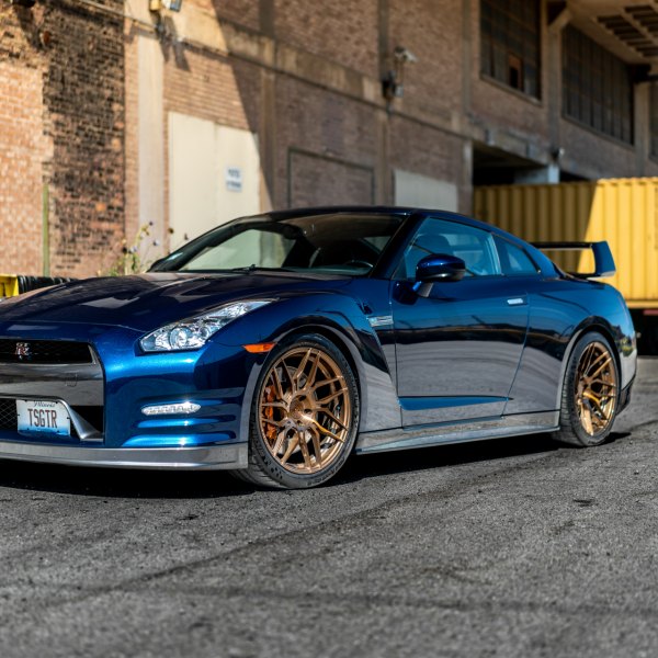 Blue Nissan GT-R with Crystal Clear Headlights - Photo by Rohana Wheels