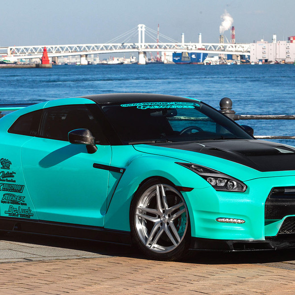 Custom Mint Green Nissan GT-R - Photo by Lexani