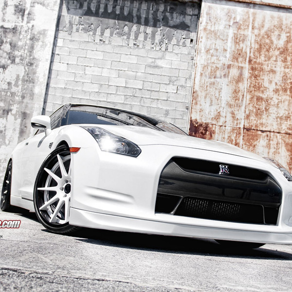 Custom Painted Front Lip on White Nissan GT-R - Photo by ADV.1