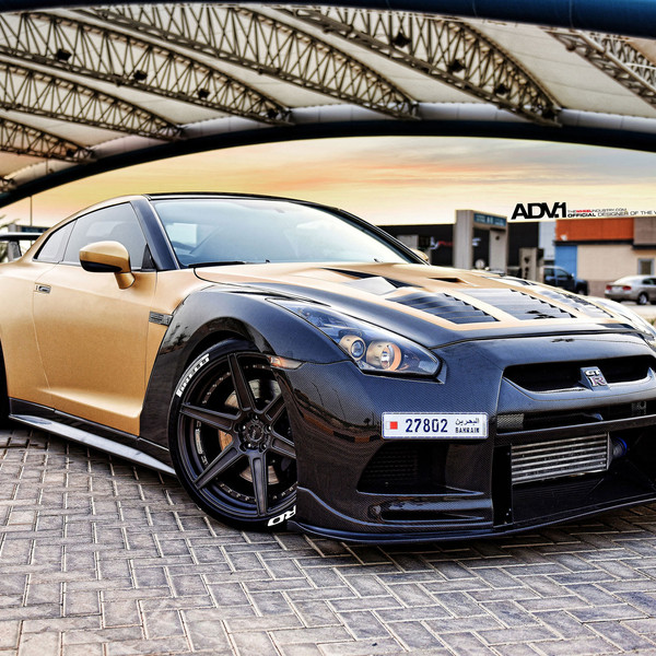 Yellow Black Nissan GT-R with Carbon Fiber Front Bumper - Photo by ADV.1