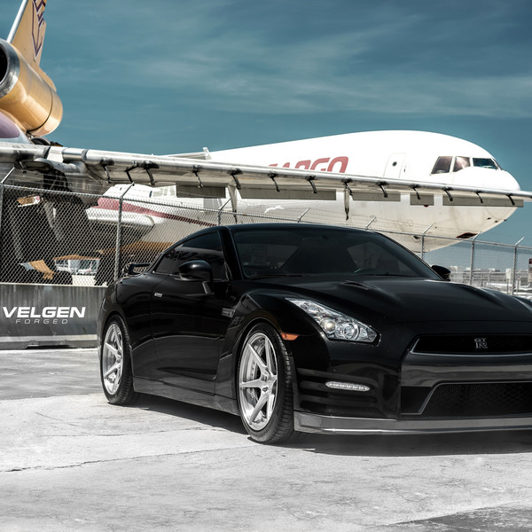 Black Nissan GT-R with Custom Vented Hood - Photo by Velgen