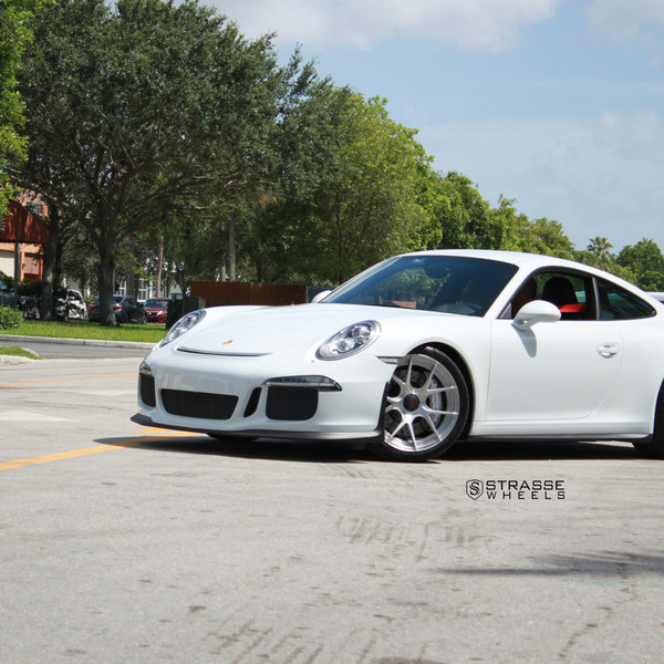 Custom Front Lip on White Porsche 911 - Photo by Strasse Forged