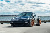 Crystal Clear Headlights Add More Luxurious Appearance to Black Porsche 911
