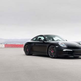 Seductive Looking Porsche 911 Highlighted by Distinctive Vorsteiner Wheels
