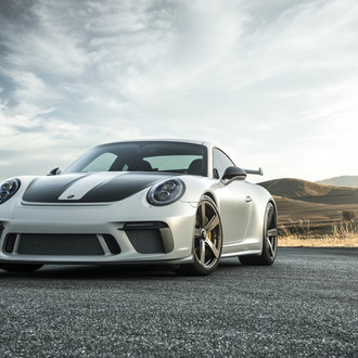 Porsche 911 Gets Plenty of Attention Due to Custom Body Kit