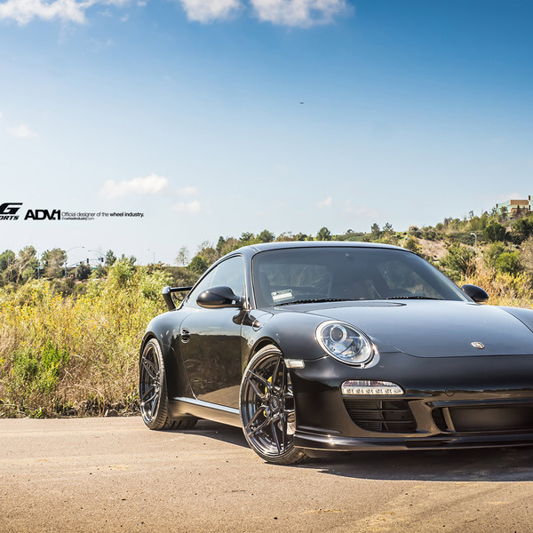 ADV1 005MV Sport Wheels on Porsche 911 Turbo - Photo by ADV.1
