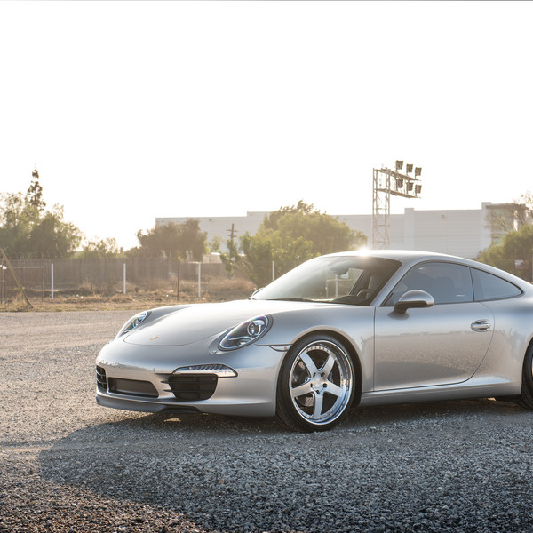 Porsche 911 - Crazy Fast Pebble - Photo by Avant Garde