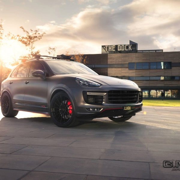 Custom 2018 Porsche Cayenne Images, Mods, Photos, Upgrades — CARiD
