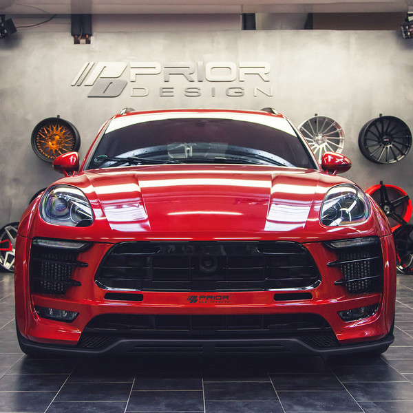 Prior Design Porsche Macan with a Wide Body Kit - Photo by Vossen