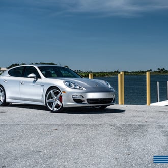St.Thomas Silver Wheels with Chrome Accents On Panamera - Photo by XO Luxury