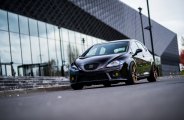 Black Seat Leon Sits Well on JR Rims with Brembo Brakes