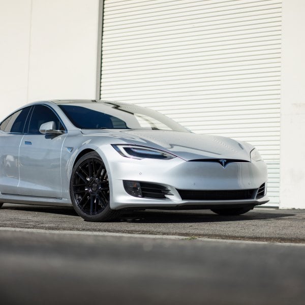 Custom Tesla Model S | Images, Mods, Photos, Upgrades — CARiD.com Gallery