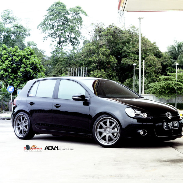 Front Bumper with Fog Lights on Black VW Golf - Photo by ADV.1