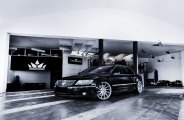 Tuning Kingz Put Their Hands on Black VW Phaeton