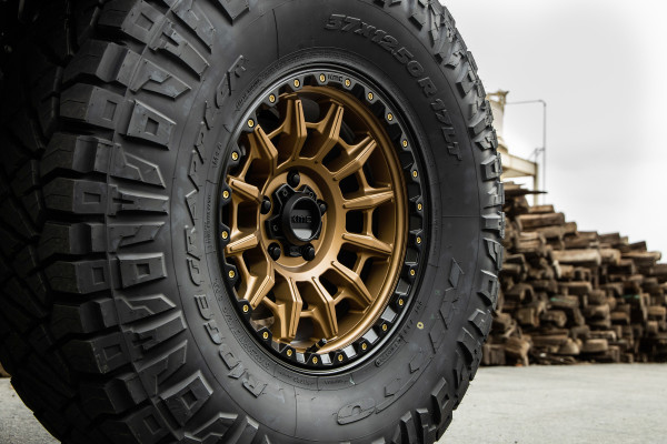 KMC® KM547 CARNAGE Wheels - Matte Bronze with Black Ring Rims