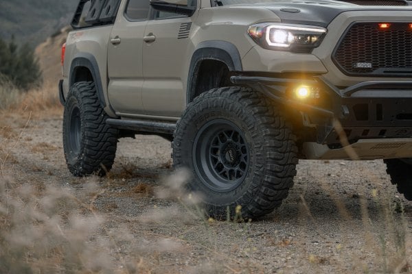 KMC® KM725 TERRA Wheels - Metallic Blue Rims - KM725LX17906838N KMC® KM725 TERRA Wheels - Metallic Blue Rims - KM725LX17906838N