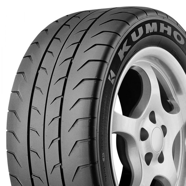 Kumho Ecsta V700 | Tire Rack