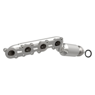 MagnaFlow® - Direct Fit OEM Grade Catalytic Converter with Header