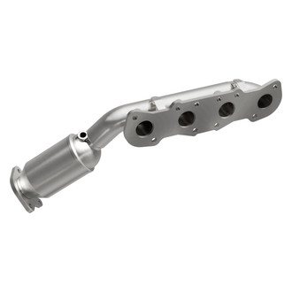 MagnaFlow® - Direct Fit OEM Grade Catalytic Converter with Header