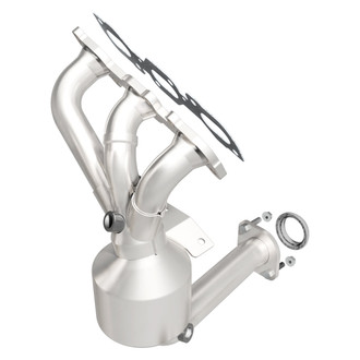MagnaFlow® - OEM Grade Exhaust Manifold with Integrated Catalytic Converter