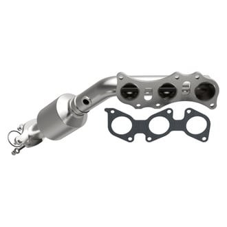 MagnaFlow® - OEM Grade Stainless Steel Exhaust Manifold with Integrated Catalytic Converter