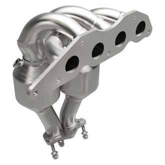 MagnaFlow® - Direct Fit OEM Grade Catalytic Converter with Header