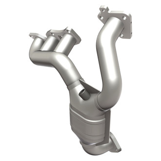 MagnaFlow® - OEM Grade Exhaust Manifold with Integrated Catalytic Converter