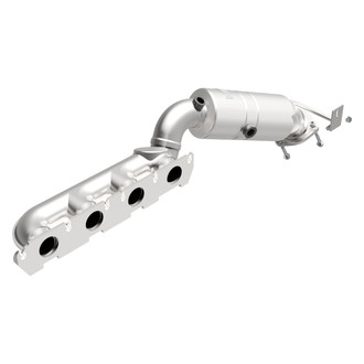 MagnaFlow® - Direct Fit OEM Grade Catalytic Converter with Header