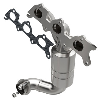 MagnaFlow® - OEM Grade Stainless Steel Exhaust Manifold with Integrated Catalytic Converter