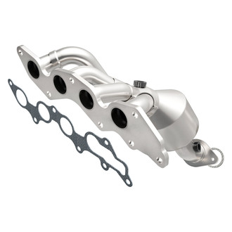 MagnaFlow® - OEM Grade Exhaust Manifold with Integrated Catalytic Converter