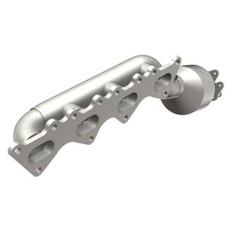 MagnaFlow® - OEM Grade Exhaust Manifold with Integrated Catalytic Converter