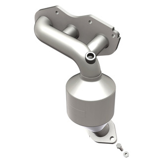 MagnaFlow® - OEM Grade Exhaust Manifold with Integrated Catalytic Converter