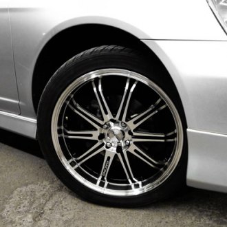 MAXXIM® - FERRIS Black with Machined Face and Lip on Car