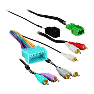 Metra® - Aftermarket Radio Wiring Harness with OEM Plug and Amplifier Integration