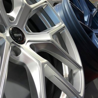 MOMO® - RF 01 Titan Ice