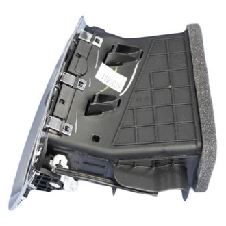 Dodge OE - Center Right Dashboard Air Vent