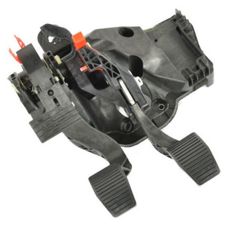 Mopar® - Brake and Clutch Pedal Assembly