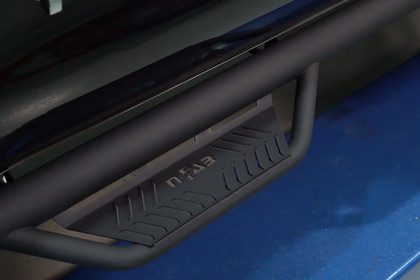 N-Fab® - 3" Podium Wheel-to-Wheel Black Round Side Steps Installation Video