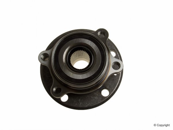 NSK® - Front Driver Side Wheel Bearing and Hub Assembly