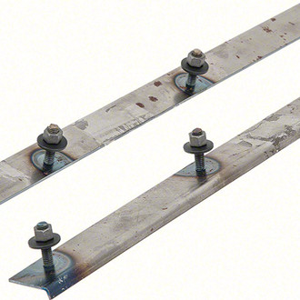 OER® - Rear Bumper Bracket